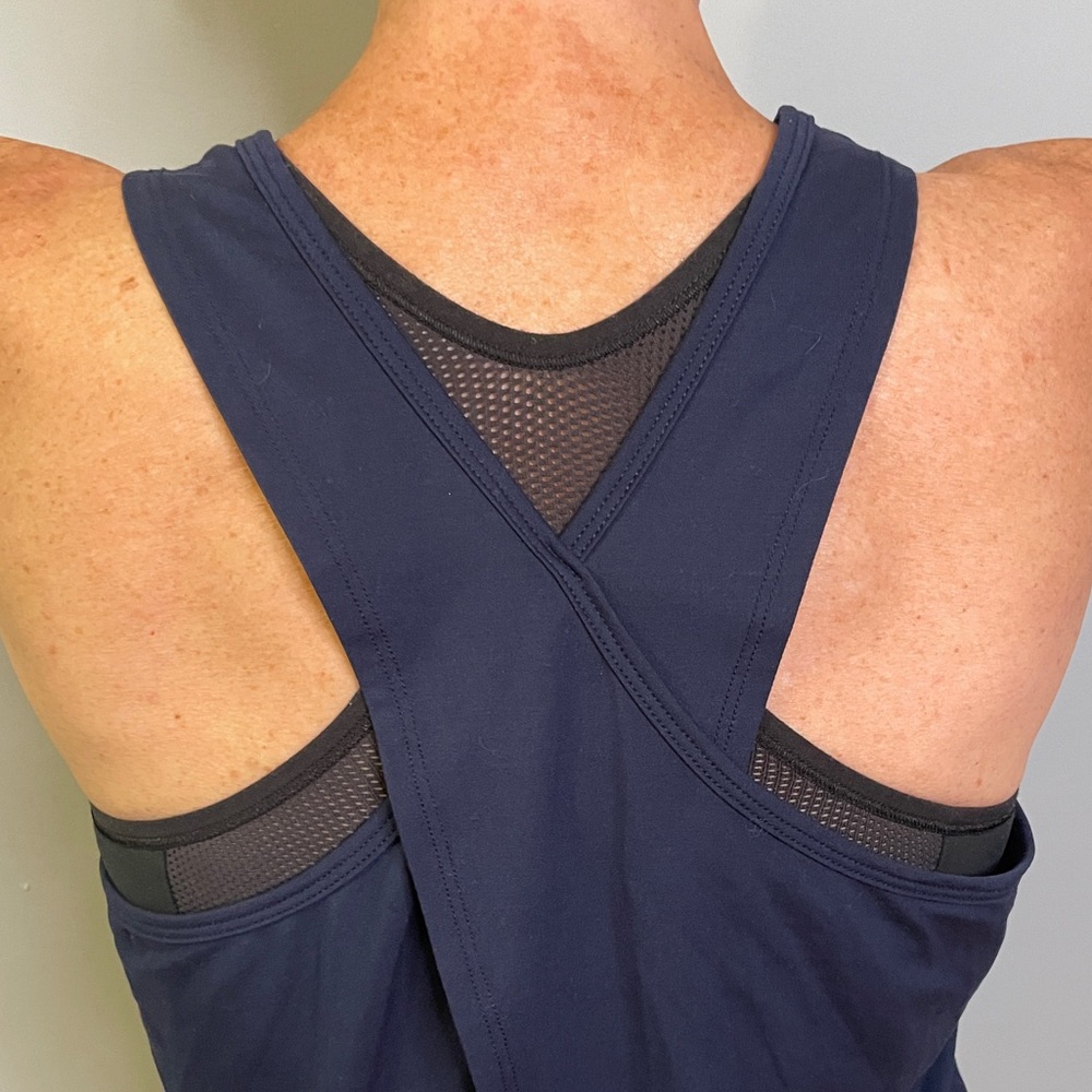 BEYOND YOGA Navy Cross Back Top Racerback Tank Medium - Picture 2 of 5